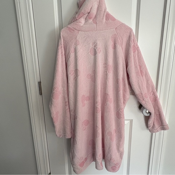 NWT- Disney Minnie & Mickey faux fur hooded pullover lounge/robe, pink- size xxl - Picture 3 of 9